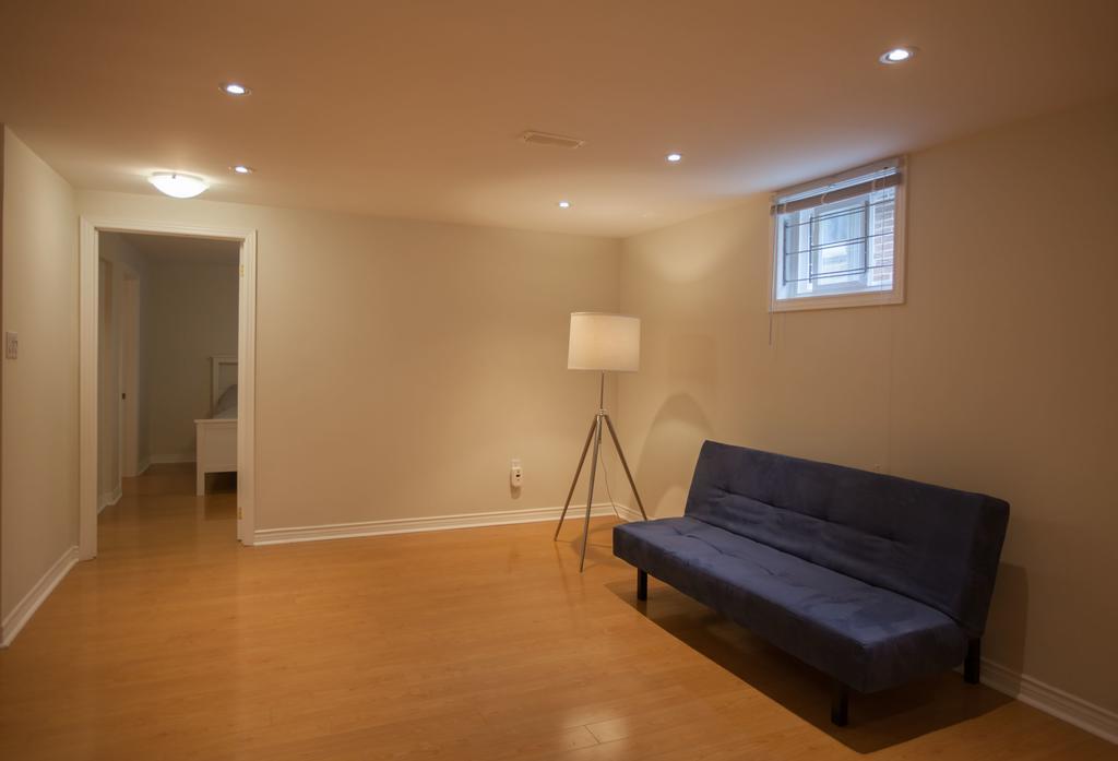 多伦多邓肯公园民宿 Toronto Duncan Park Guesthouse Exterior foto